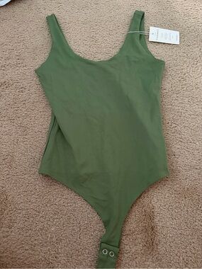Adreamly bodysuit size S olive green